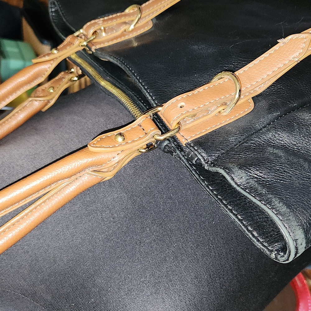 Audrey Brooke leather bag - Picture 3 of 7